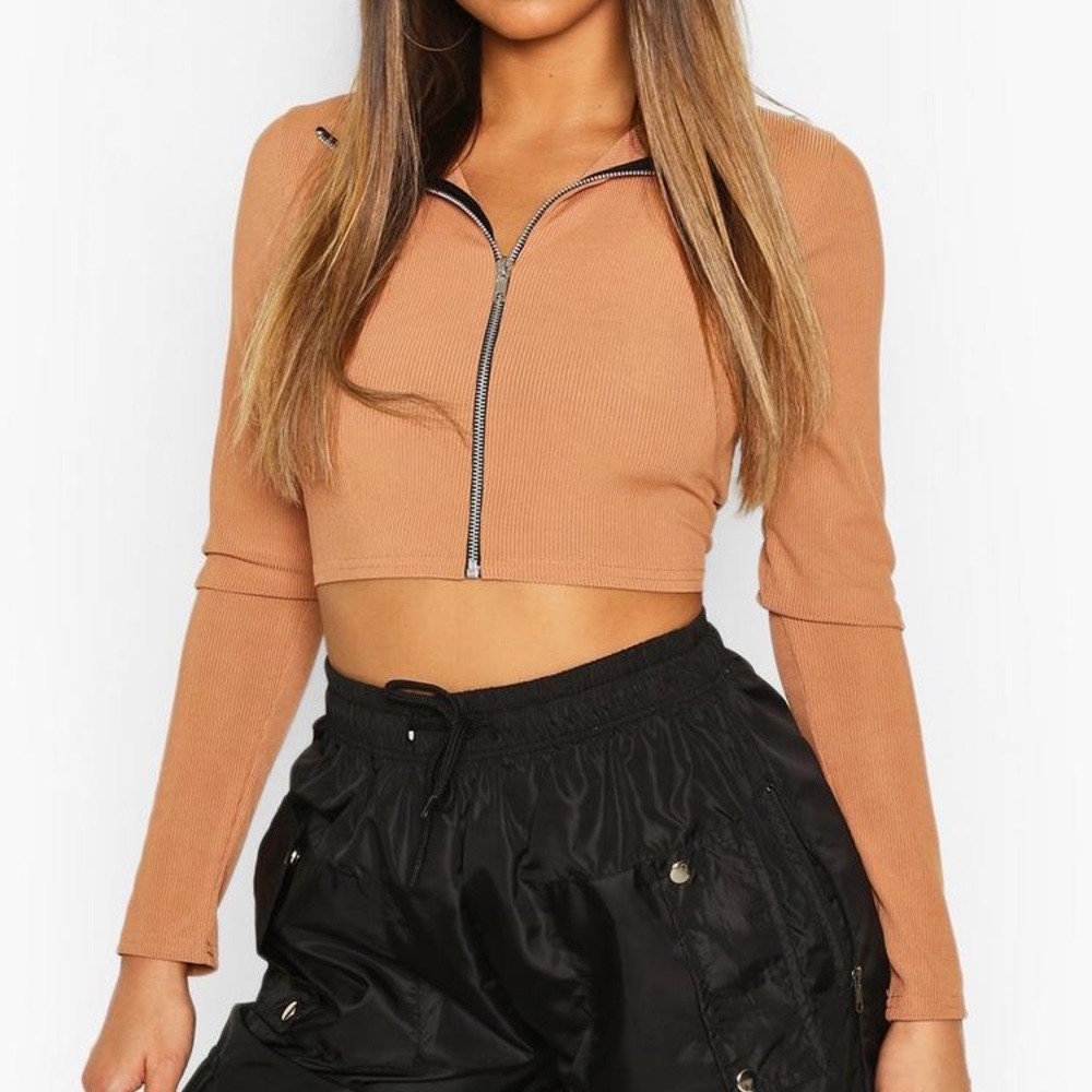 BOOHOO High Neck Zip Front Crop Top